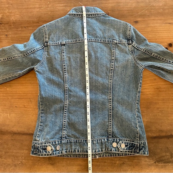 Lady’s J.crew Button Down Denim Jacket - Picture 5 of 11
